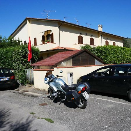 La Casa Di Sandra Pugnano Exterior photo